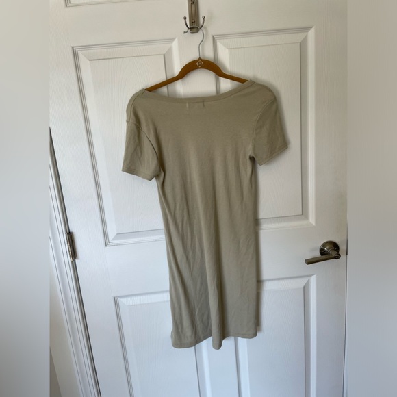 Poof! New York T-Shirt Dress - Picture 2 of 3